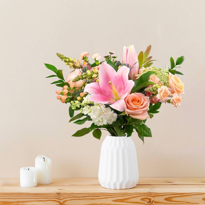 Fresh Cut Flower Bouquet - 22 Stems